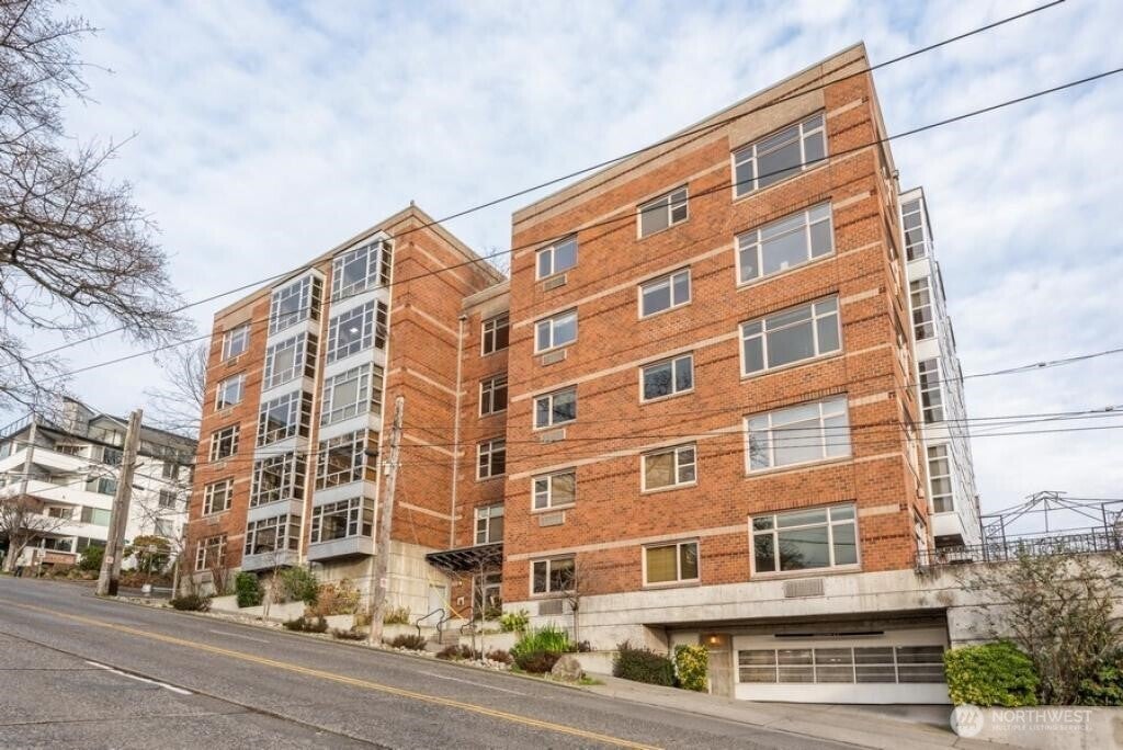 Photo of 720 Queen Anne Avenue N #401, Seattle, WA 98109 (MLS # 2558040)