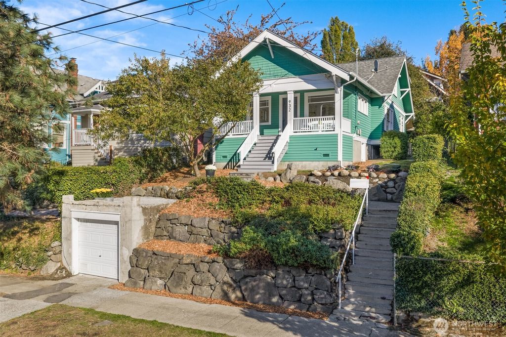 Photo of 932 29th Avenue, Seattle, WA 98122 (MLS # 2479505)