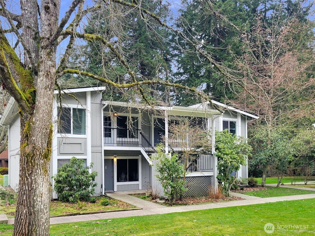 Photo of 12206 NE 147th Place #B, Kirkland, WA 98034 (MLS # 2478293)