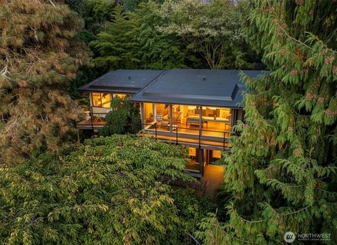 Photo of 5401 SW Beach Drive Terrace, Seattle, WA 98116 (MLS # 2437687)