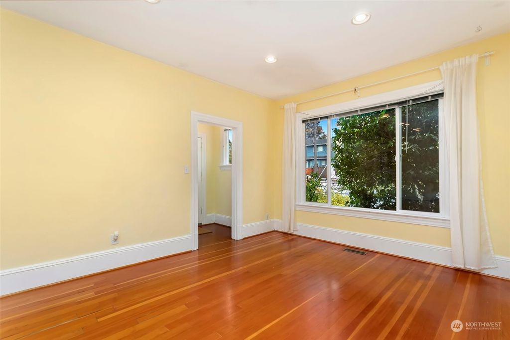 Photo of 1628 21st Avenue, Seattle, WA 98122 (MLS # 2304761)