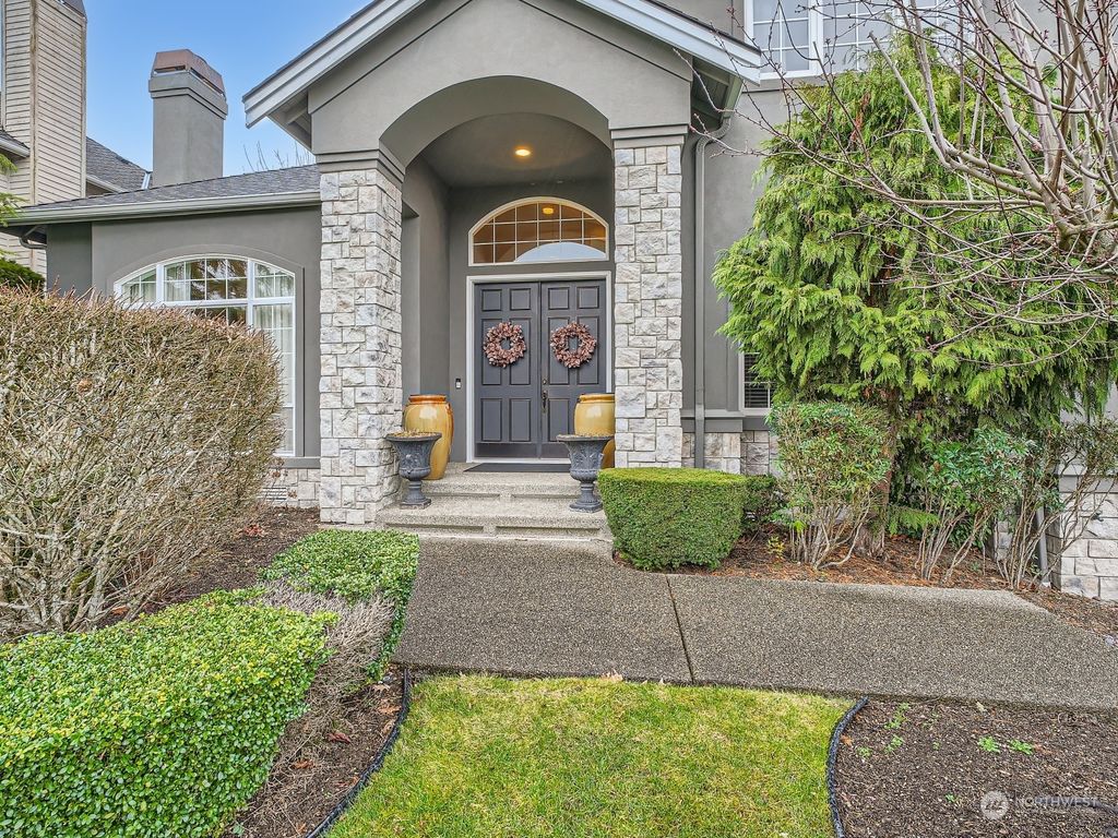 Photo of 1790 267th Court SE, Sammamish, WA 98075 (MLS # 2196132)