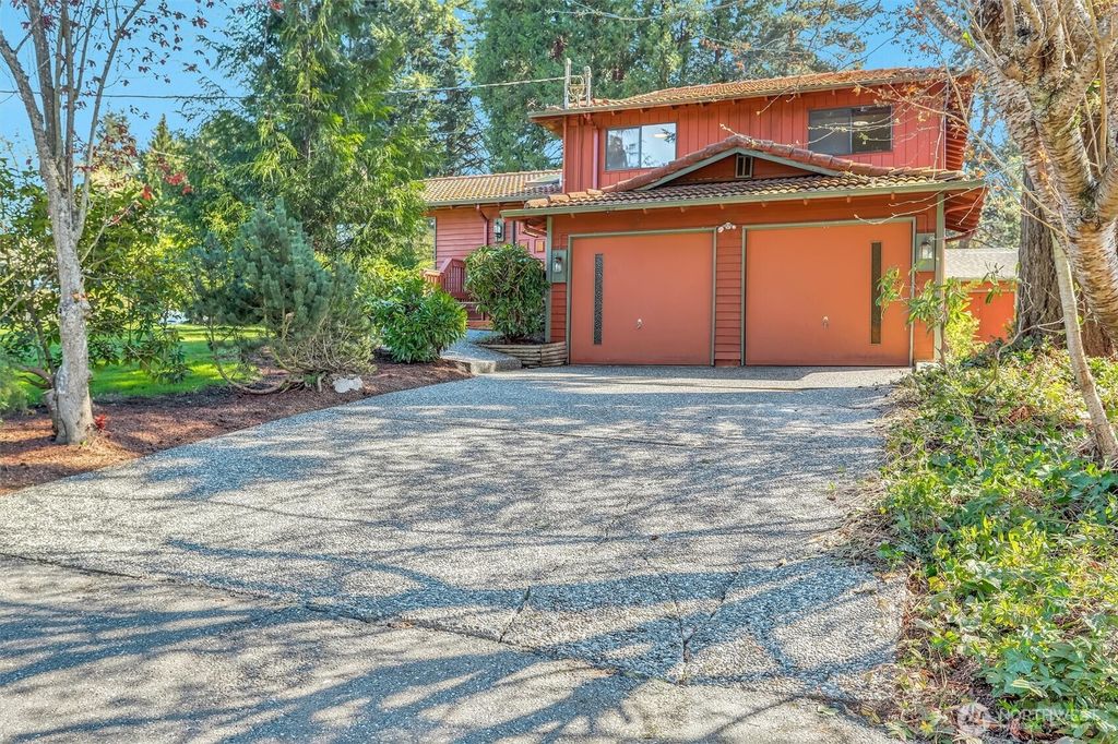 Photo of 14005 20th Place W, Lynnwood, WA 98087 (MLS # 2497555)