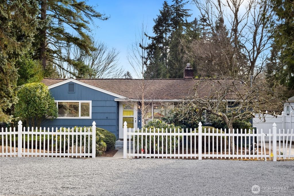 Photo of 2109 N 158th Street, Shoreline, WA 98133 (MLS # 2342306)