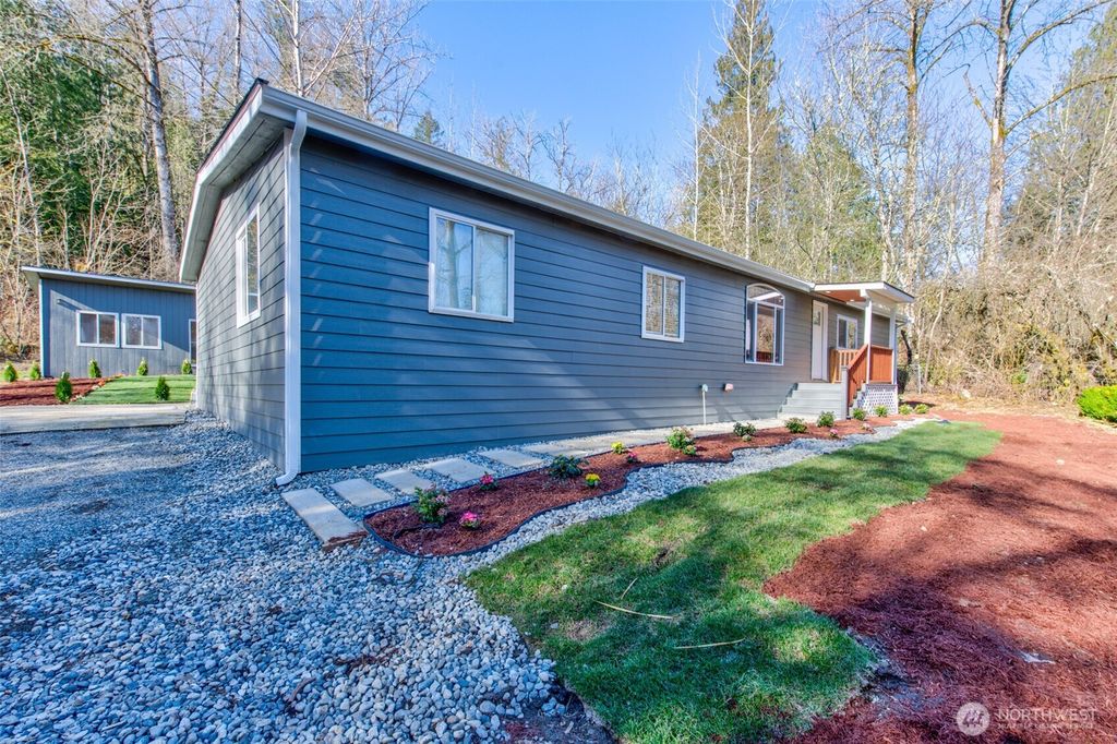 Photo of 2909 W Snoqualmie River Road NE, Carnation, WA 98014 (MLS # 2395290)