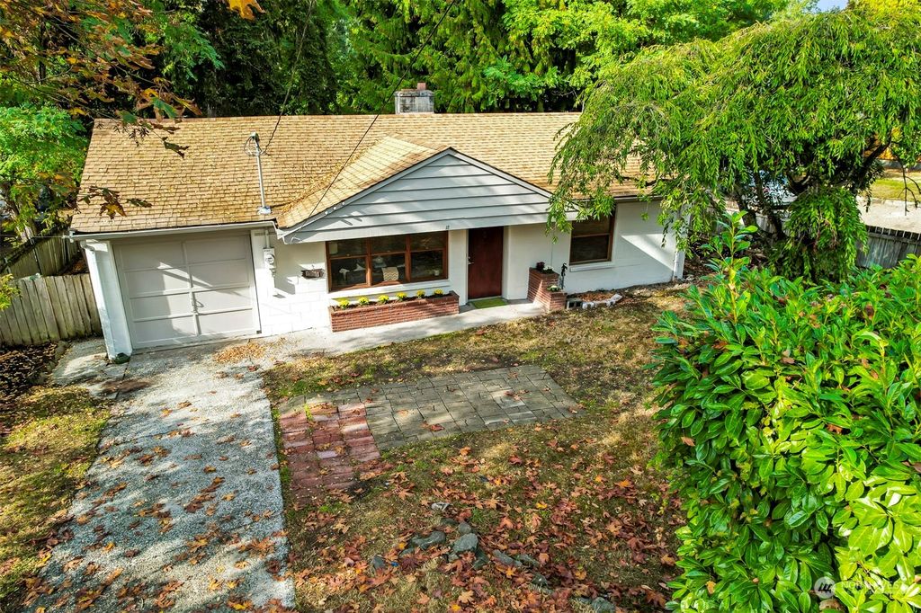 Photo of 13011 30th Avenue NE, Seattle, WA 98125 (MLS # 2010829)