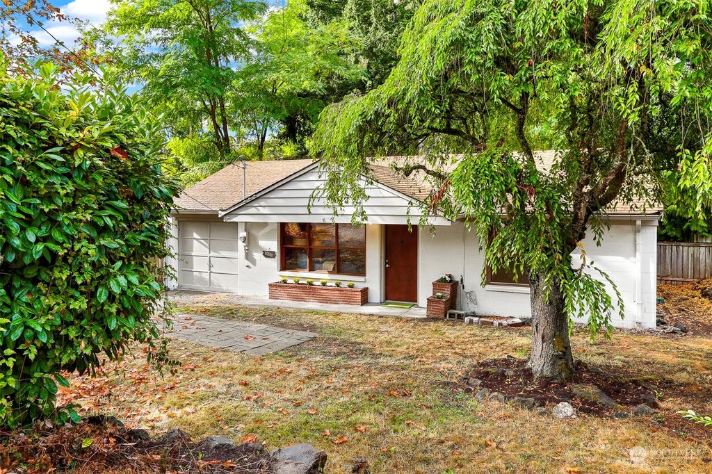 Photo of 13011 30th Avenue NE, Seattle, WA 98125 (MLS # 2010829)