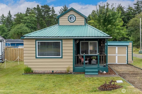 Photo of 26202 R Street, Ocean Park, WA 98640 (MLS # 2548259)