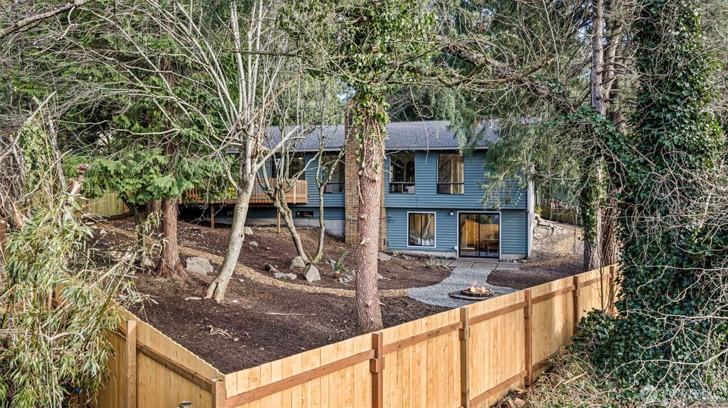 Photo of 6703 119th Avenue NE, Kirkland, WA 98033 (MLS # 2467805)