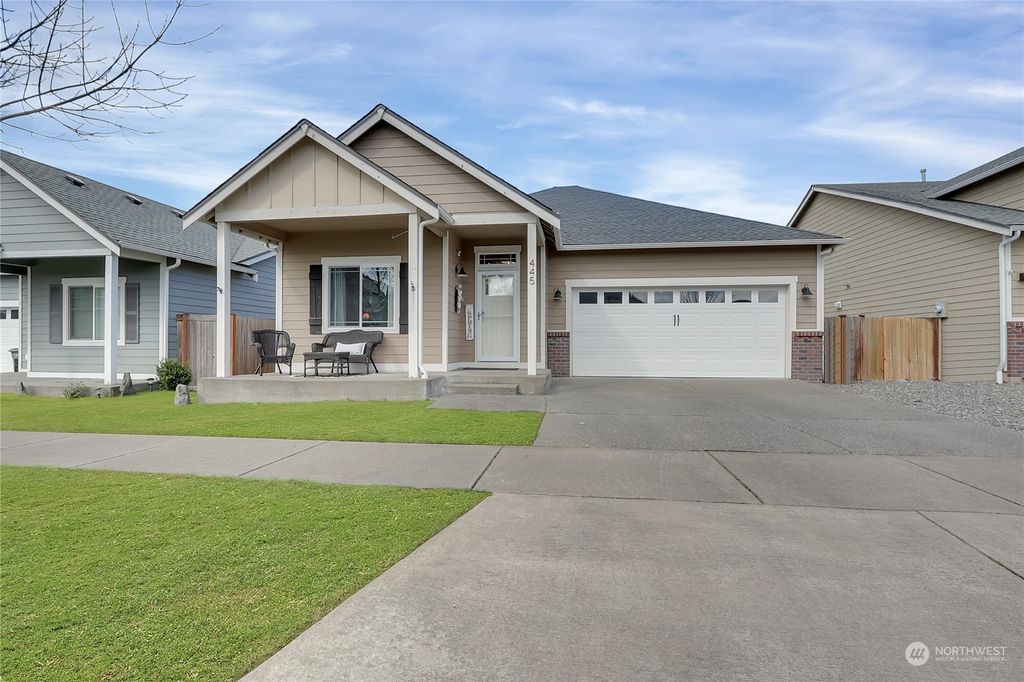 Photo of 445 Petersen Drive E, Enumclaw, WA 98022 (MLS # 2215294)
