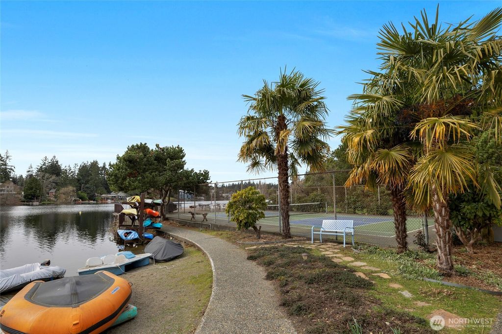 Photo of 13201 Linden Avenue N #402, Seattle, WA 98133 (MLS # 2341499)