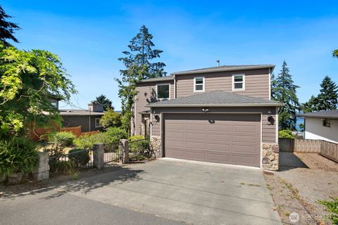 Photo of 3021 70th Avenue SE, Mercer Island, WA 98040 (MLS # 2555370)