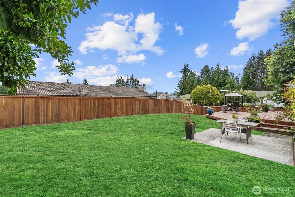 Photo of 9834 NE 140th Place, Kirkland, WA 98034 (MLS # 2544712)
