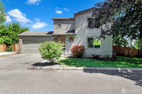 Photo of 9834 NE 140th Place, Kirkland, WA 98034 (MLS # 2544712)