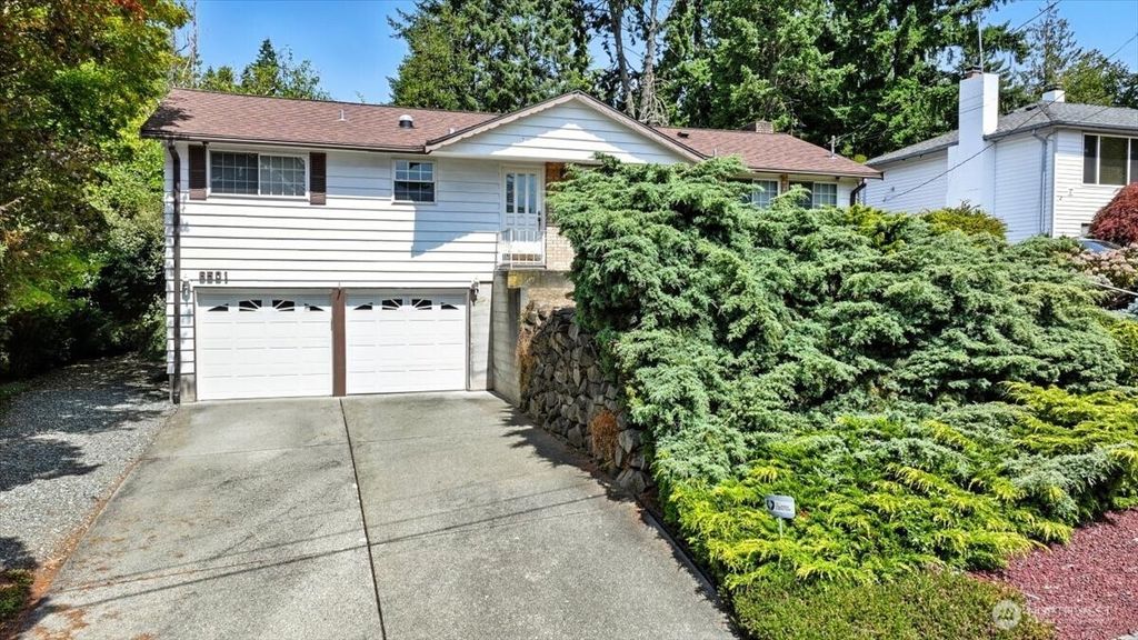 Photo of 6501 233rd Place SW, Mountlake Terrace, WA 98043 (MLS # 2421659)
