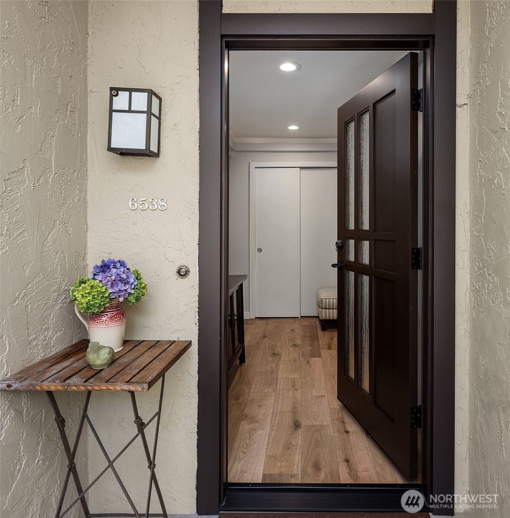 Photo of 6538 Park Point Way NE, Seattle, WA 98115 (MLS # 2420277)