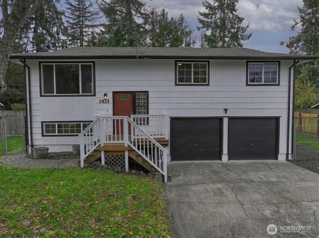 Photo of 1413 Alder Street SE, Lacey, WA 98503 (MLS # 2456924)