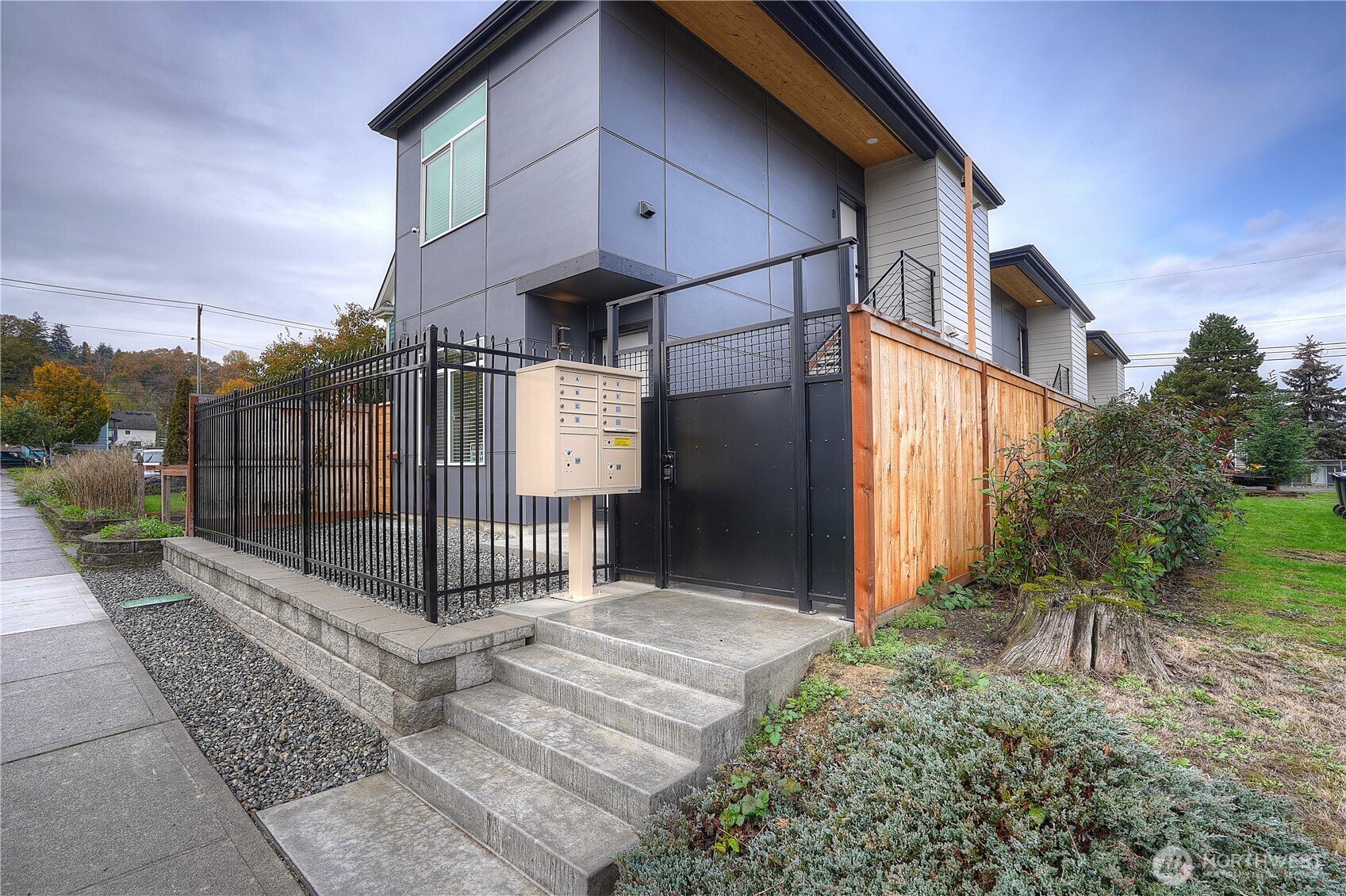 2420 S I Street