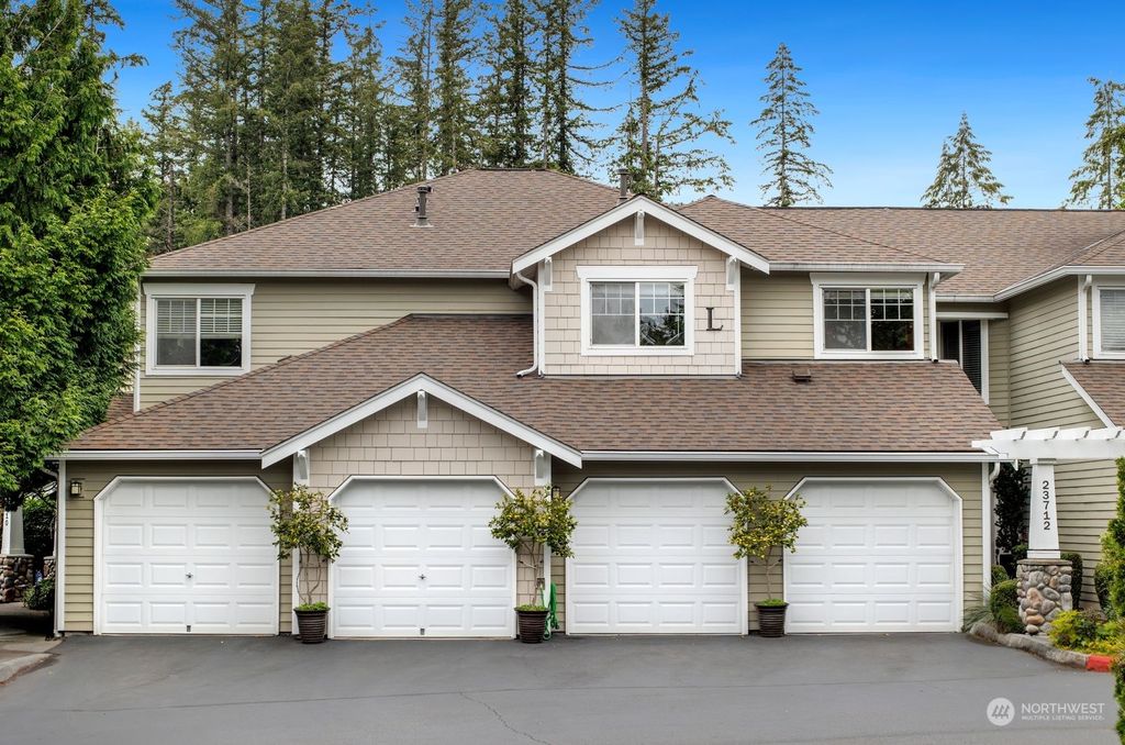 Photo of 23712 SE 36th Lane, Sammamish, WA 98029 (MLS # 2254513)