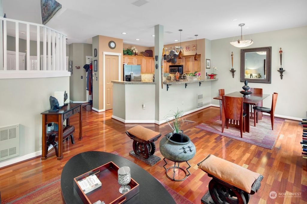 Photo of 23712 SE 36th Lane, Sammamish, WA 98029 (MLS # 2254513)