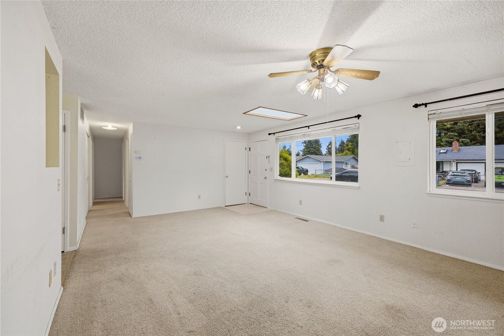 Photo of 2320 Maple Lane, Steilacoom, WA 98388 (MLS # 2527316)