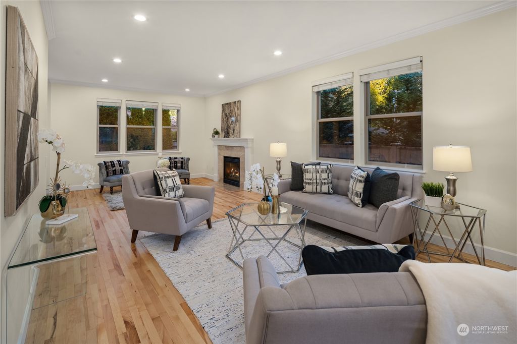 Photo of 7112 NE 132nd Street, Kirkland, WA 98034 (MLS # 2204333)