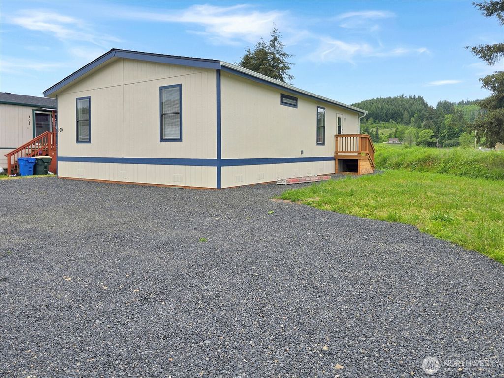 Photo of 100 Heidger Lane, Centralia, WA 98531 (MLS # 2526797)