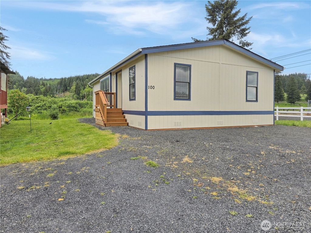 Photo of 100 Heidger Lane, Centralia, WA 98531 (MLS # 2526797)