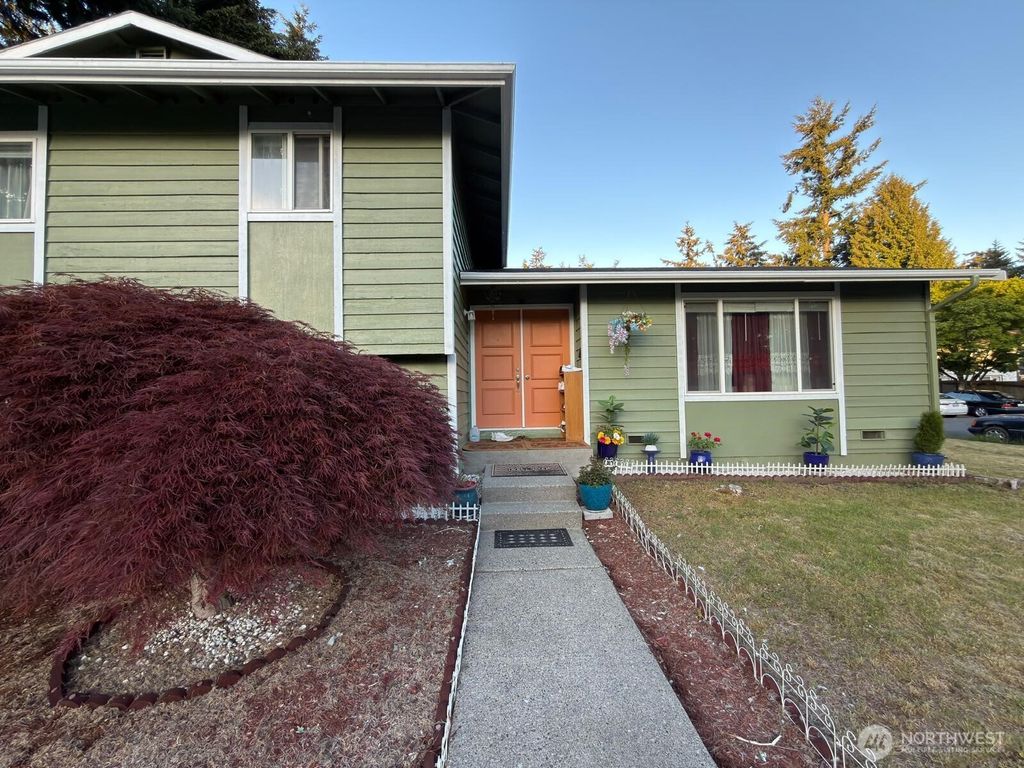 Photo of 34242 36th Place SW, Federal Way, WA 98023 (MLS # 2525459)