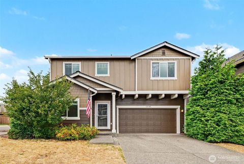 Photo of 3005 Eagle Loop NE, Lacey, WA 98516 (MLS # 2552280)