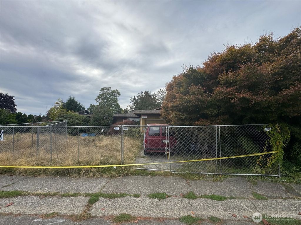 Photo of 17013 159th Place SE, Renton, WA 98058 (MLS # 2445790)