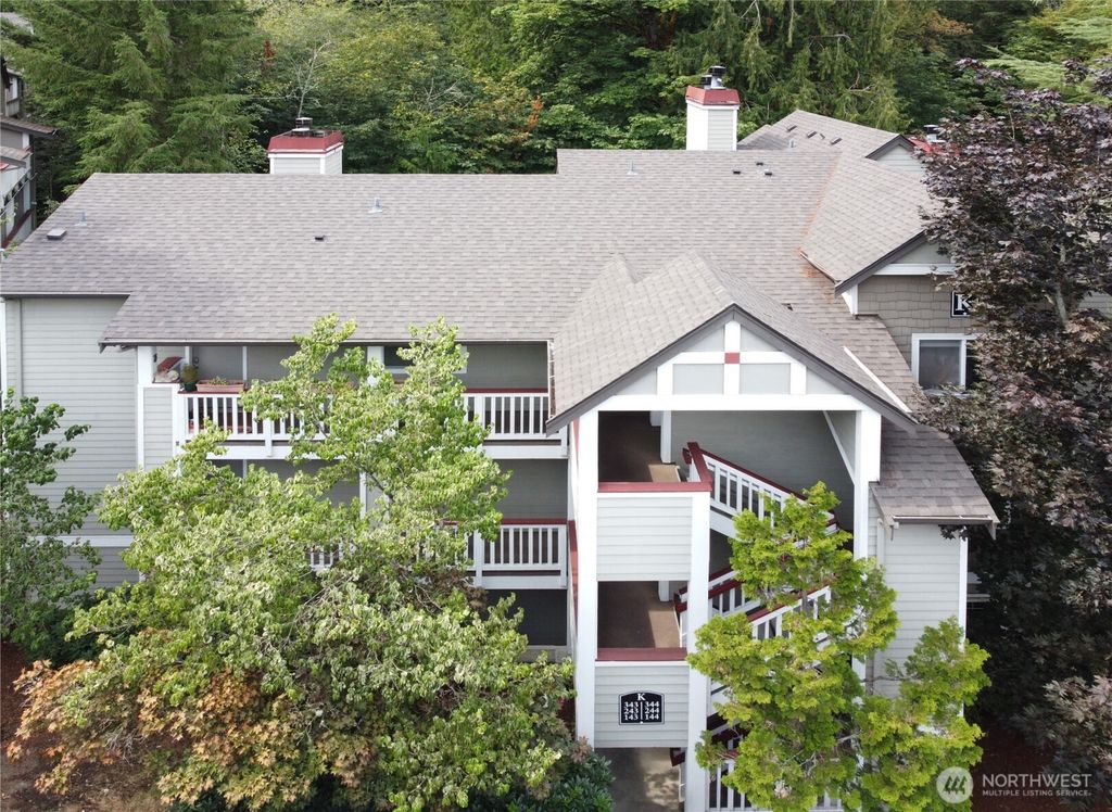 Photo of 18501 SE Newport Way #K144, Issaquah, WA 98027 (MLS # 2423223)