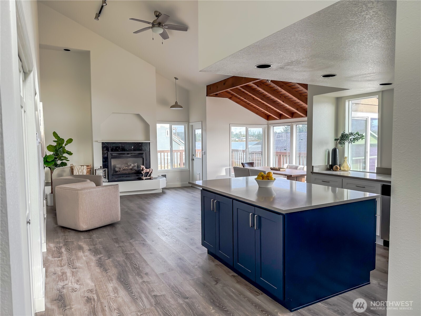 586 Mount Olympus Avenue SE