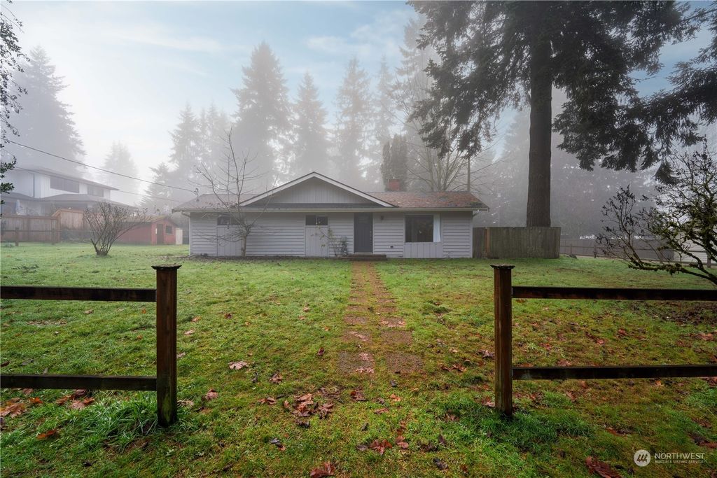 Photo of 17011 NE 95th Street, Redmond, WA 98052 (MLS # 2185822)