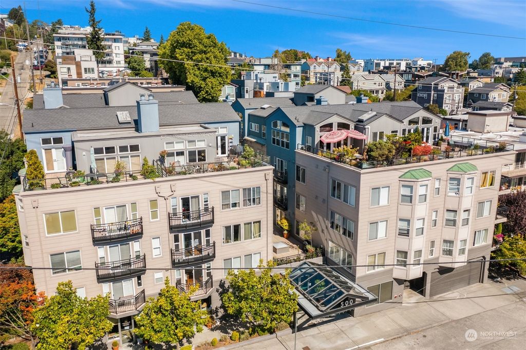 Photo of 500 Aloha Street #E-111, Seattle, WA 98109 (MLS # 2164750)