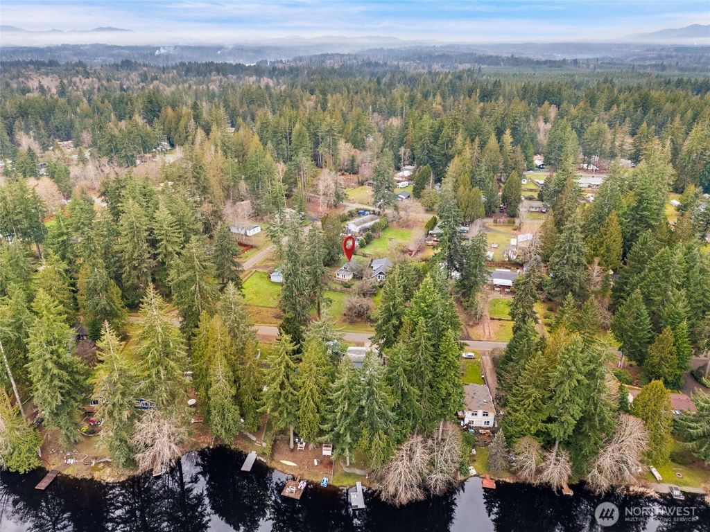 Photo of 371 E Lakeshore Drive W, Shelton, WA 98584 (MLS # 2474671)