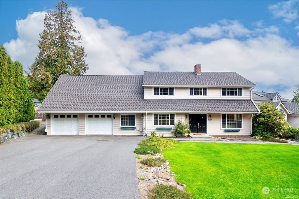 Photo of 14020 NE 84th Street, Redmond, WA 98052 (MLS # 2191916)