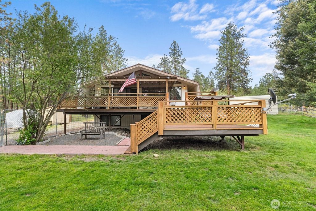 Photo of 1367 Kettle Park Road, Kettle Falls, WA 99141 (MLS # 2518242)