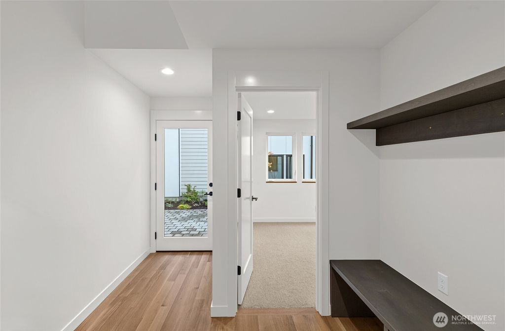 Photo of 313 17th Avenue E, Seattle, WA 98112 (MLS # 2466202)