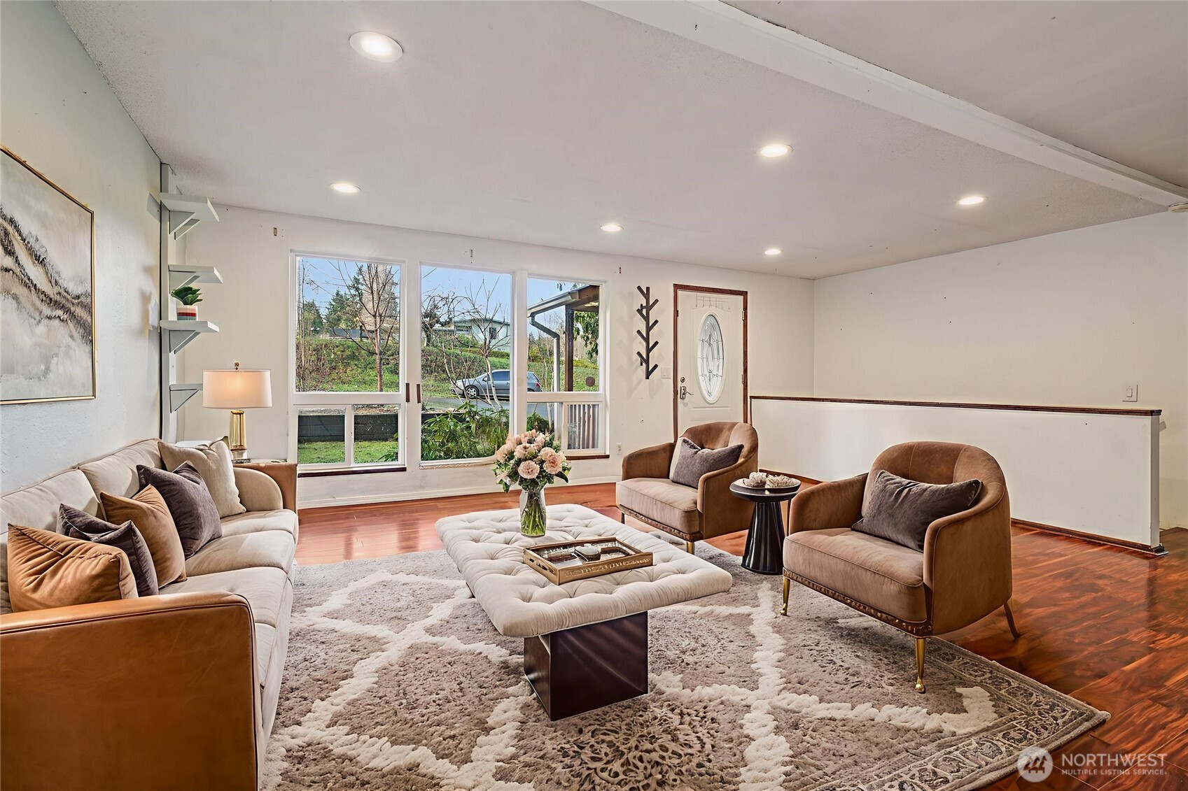 4332 Riverside Avenue W