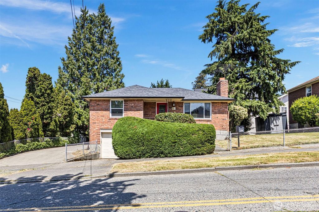 Photo of 1210 S Lucile Street, Seattle, WA 98108 (MLS # 2526834)