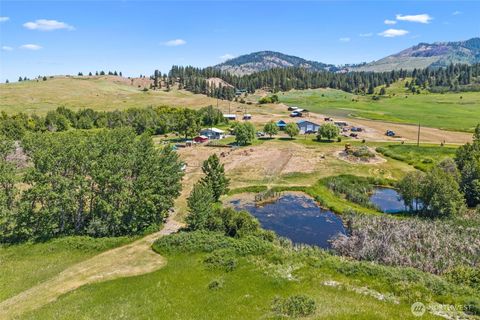 Photo of 5793 Fruitland Valley Road, Fruitland, WA 99129 (MLS # 2393003)
