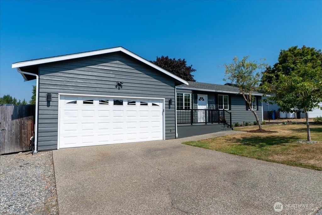 Photo of 6607 69th Street NE, Marysville, WA 98270 (MLS # 2572559)