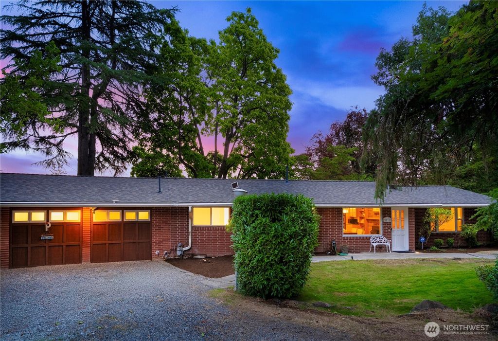 Photo of 3828 172nd Avenue NE, Redmond, WA 98052 (MLS # 2421774)