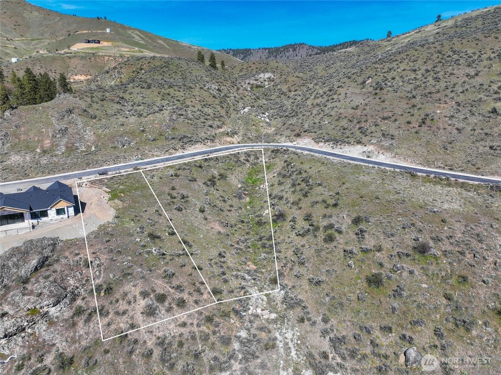 Photo of 905 &amp; 909 Long Drive, Chelan, WA 98816 (MLS # 2501717)