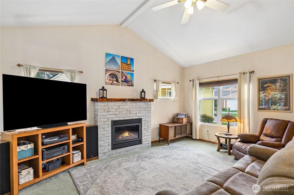 Photo of 222 105th Street E, Tacoma, WA 98445 (MLS # 2550093)