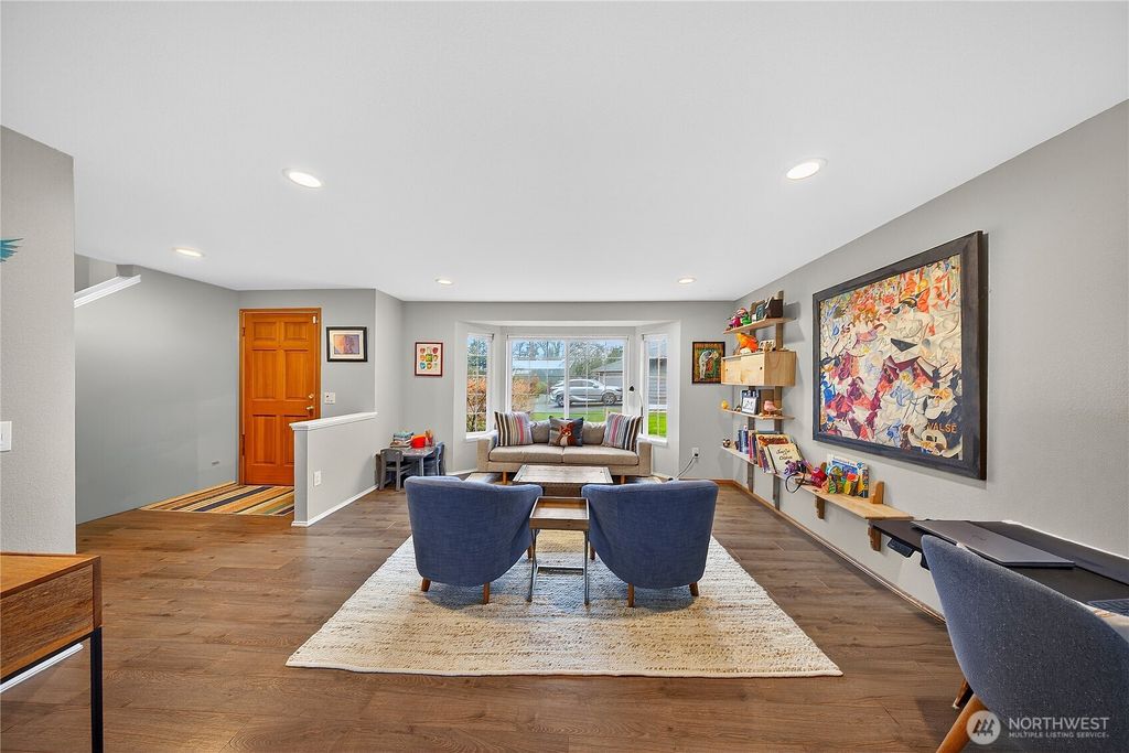 Photo of 17427 Spruce Way, Lynnwood, WA 98037 (MLS # 2493923)