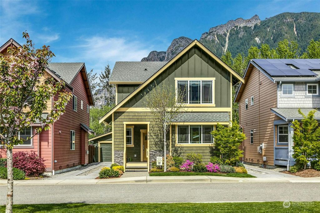Photo of 876 NE 2nd Street, North Bend, WA 98045 (MLS # 2227263)