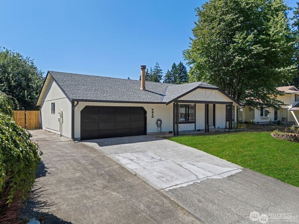 Photo of 7815 Royal Oak Dr SE, Olympia, WA 98503 (MLS # 2472976)