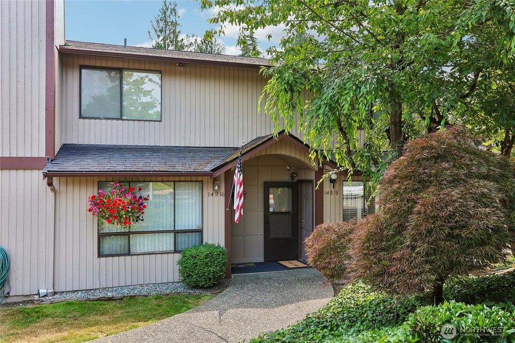 Photo of 14918 32nd Place S #20, SeaTac, WA 98168 (MLS # 2556807)